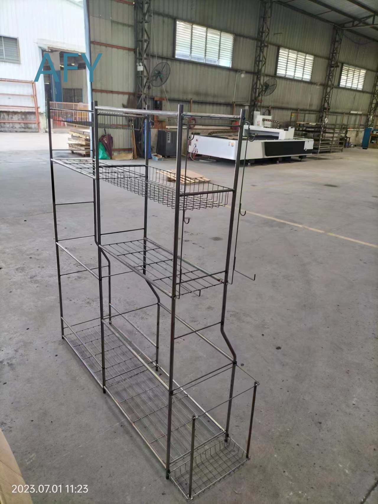 ชั้นวางเก็บลูกกอล์ฟสำหรับจัดเก - Golf Equipment Garage Organizer บทวิจารณ์และราคา
